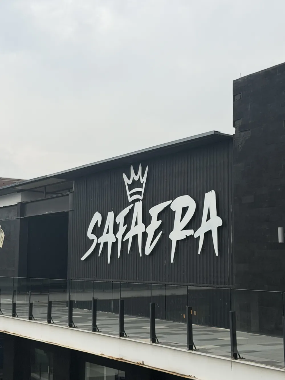 Fachada de Safaera en Saltillo